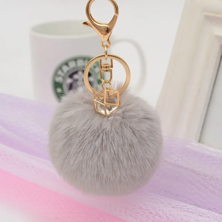8cm imitation rabbit fur ball keychain inlaid rhinestone ladies car key chain chain bag pendant K2233
8cm imitation rabbit fur ball keychain inlaid rhinestone ladies car key chain chain bag pendant K2233