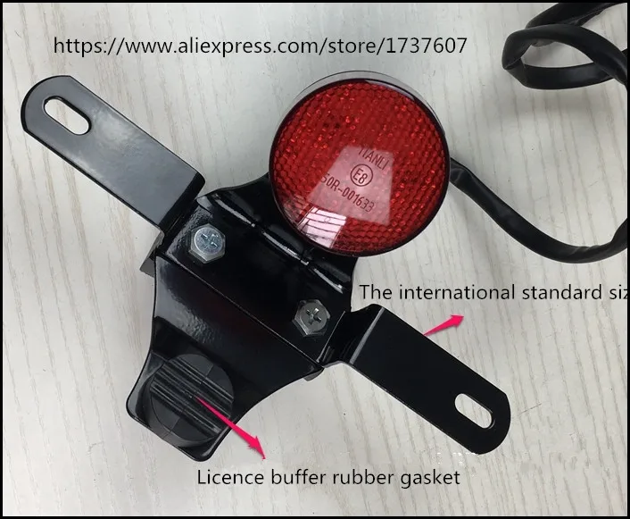 1pcs Universal Retro LED motorcycle modified rear lights license plate lights brake lights for max250 /GN/CG motorcycle parts
1pcs Universal Retro LED motorcycle modified rear lights license plate lights brake lights for max250 /GN/CG motorcycle parts
