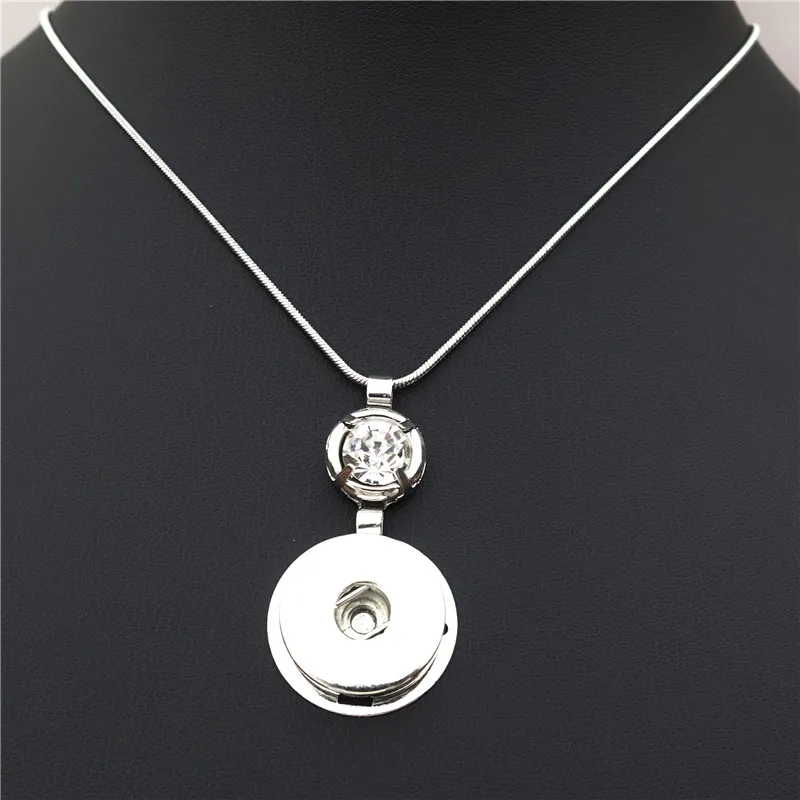 Crystal Rhinestone Copper 18mm Snap Buttons Necklace With Stainless Steel O-chain Jewelry Female Gift
Crystal Rhinestone Copper 18mm Snap Buttons Necklace With Stainless Steel O-chain Jewelry Female Gift
