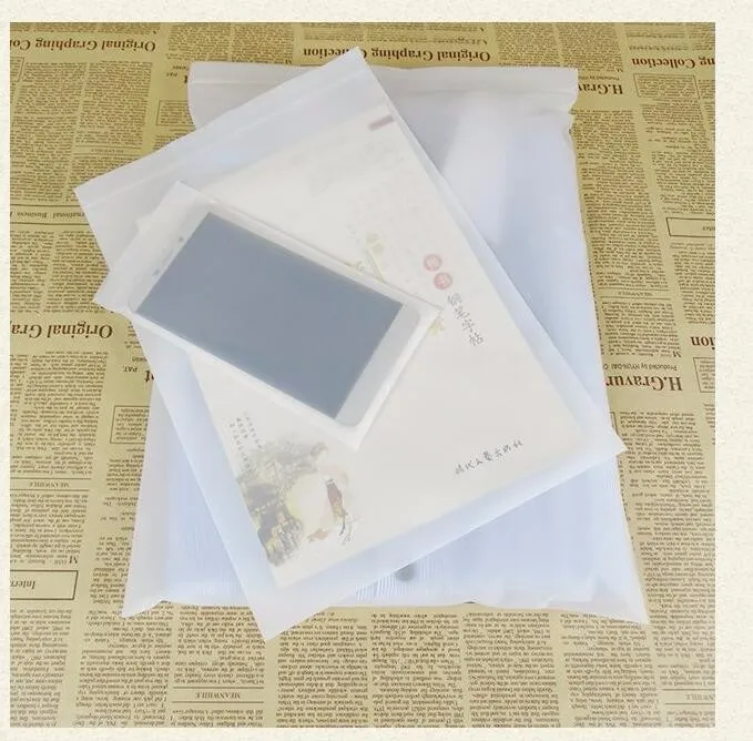 100pcs Small 7x10cm/17x25cm cloth/undearwear packaging Zip Lock plastic Frosted bag Wholesale Frosted plastic Bag for cloth
100pcs Small 7x10cm/17x25cm cloth/undearwear packaging Zip Lock plastic Frosted bag Wholesale Frosted plastic Bag for cloth