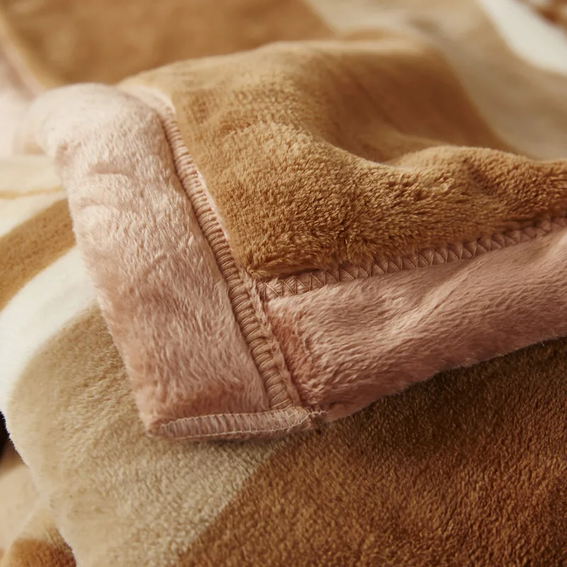 4 Kg Thick Imitation Fleece Cloudy Blanket High Quality Double Layer Soft Fluffy Weighted Blankets Winter Warm Bed Cover Queen
4 Kg Thick Imitation Fleece Cloudy Blanket High Quality Double Layer Soft Fluffy Weighted Blankets Winter Warm Bed Cover Queen