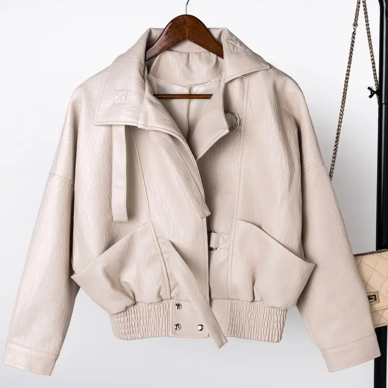 2020 fashion small leather ladies short spring and autumn leather jacket pu locomotive Korean version of the lapel short coat
2020 fashion small leather ladies short spring and autumn leather jacket pu locomotive Korean version of the lapel short coat