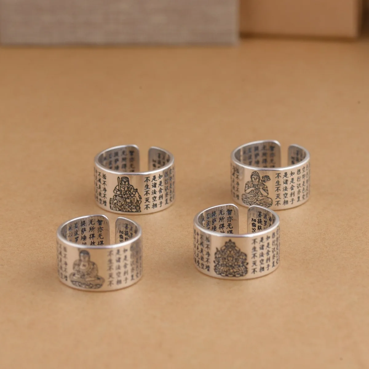 Gold Jewelry Line Wholesale Fine Silver Heart Sutra Archaize Process Zodiac Ring The Buddha's Patron Saint The New
Gold Jewelry Line Wholesale Fine Silver Heart Sutra Archaize Process Zodiac Ring The Buddha's Patron Saint The New