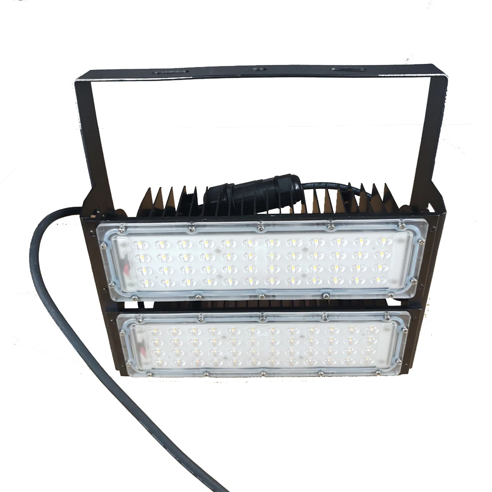 Microwave Sensor Automatic Switching Daylight Sensor Lighting Fixture LED 100W High Bay Floodlight for Warehouse, Garage
Microwave Sensor Automatic Switching Daylight Sensor Lighting Fixture LED 100W High Bay Floodlight for Warehouse, Garage