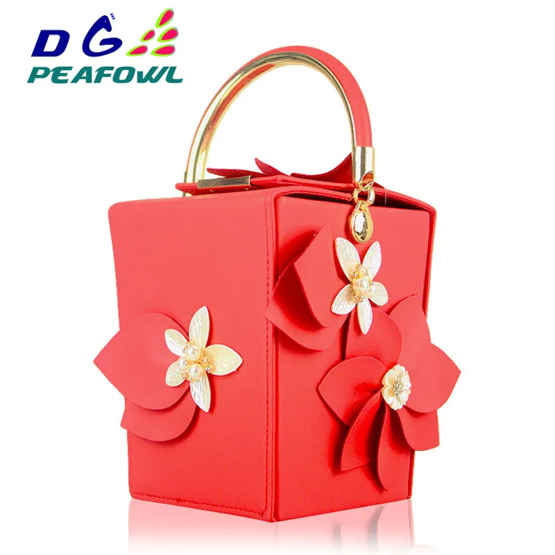 Designer Pink PU Flowers Beaded Women Totes Bags Evening Party Clutches Gift Box Clutch Wedding Dinner Handbag Bolsa Feminina
Designer Pink PU Flowers Beaded Women Totes Bags Evening Party Clutches Gift Box Clutch Wedding Dinner Handbag Bolsa Feminina