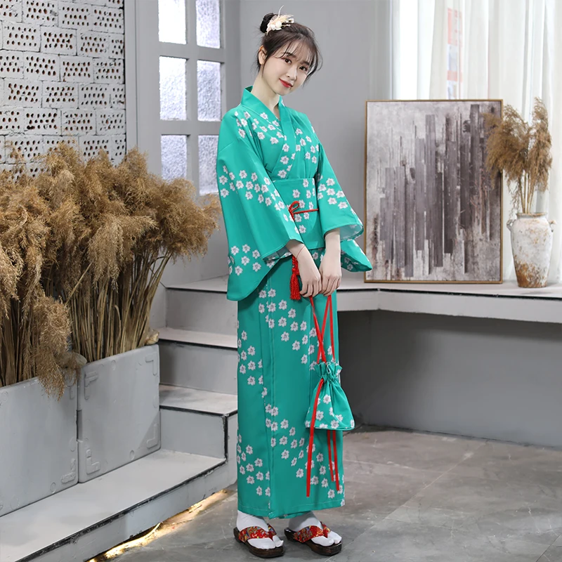 Japanese Traditional Kimono Costume Women Green Long Robe Japanese Style Folk Dance Performance Costume Female Yukata DQL1420
Japanese Traditional Kimono Costume Women Green Long Robe Japanese Style Folk Dance Performance Costume Female Yukata DQL1420