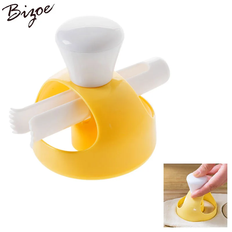 Food Grade ABS Plastic DIY Mold Donut Maker Cutting Die with Immersion Hair Dryer Kitchen Baking Tools
Food Grade ABS Plastic DIY Mold Donut Maker Cutting Die with Immersion Hair Dryer Kitchen Baking Tools