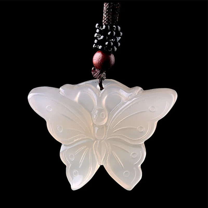 Natural Chalcedony Butterfly Pendant Necklace Drop Shipping Hand-carved Lucky Amulet Jade Necklace For Men And Women
Natural Chalcedony Butterfly Pendant Necklace Drop Shipping Hand-carved Lucky Amulet Jade Necklace For Men And Women