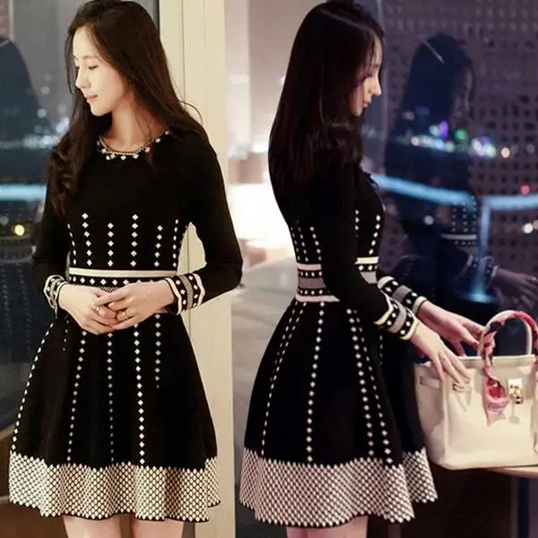Spring Autumn New Knitted Dress Women O-neck Striped Plaid Knitting Ladies Winter Dresses Pleated Dress Clothing
Spring Autumn New Knitted Dress Women O-neck Striped Plaid Knitting Ladies Winter Dresses Pleated Dress Clothing