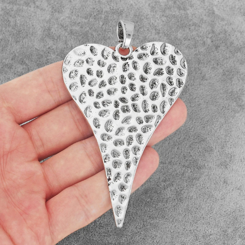 4PCS Tibetan Silver Boho Large Hammered Love Heart Charms Pendants for DIY Necklace Jewelry Making Findings
4PCS Tibetan Silver Boho Large Hammered Love Heart Charms Pendants for DIY Necklace Jewelry Making Findings