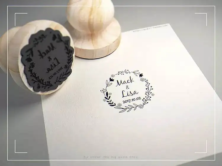 Personalized name and date Custom wooden Diamete 4.7cm stamp seal for Invitation stationery wedding decoration DIY wedding favor
Personalized name and date Custom wooden Diamete 4.7cm stamp seal for Invitation stationery wedding decoration DIY wedding favor