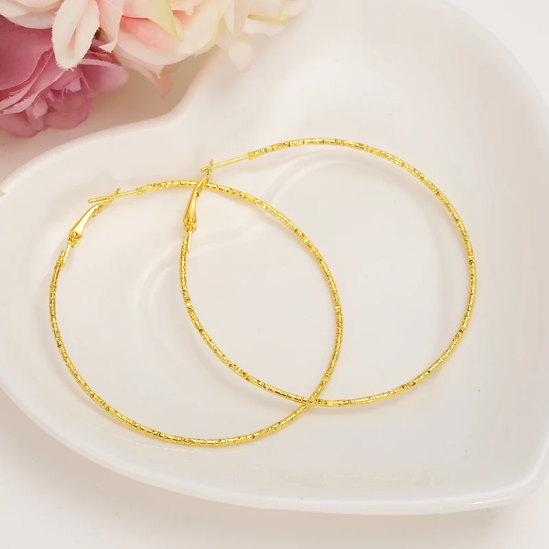 Bangrui New Wholesale high quality women lady nice Gold C earrings fashion big circle beautiful girl favorite jewelry
Bangrui New Wholesale high quality women lady nice Gold C earrings fashion big circle beautiful girl favorite jewelry