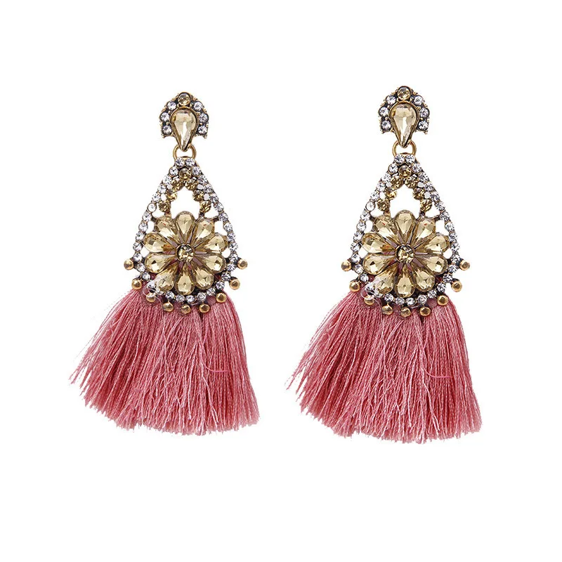 Bohemia Nuevo seda estilo barato pendientes de borla de la mujer Boho estilo boda de moda hecho
Bohemia Nuevo seda estilo barato pendientes de borla de la mujer Boho estilo boda de moda hecho