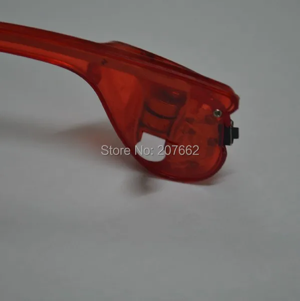 300pcs/lot 3mode Flash LED Glasses light up eyeglasses with Battery party mask for party supplies
300pcs/lot 3mode Flash LED Glasses light up eyeglasses with Battery party mask for party supplies