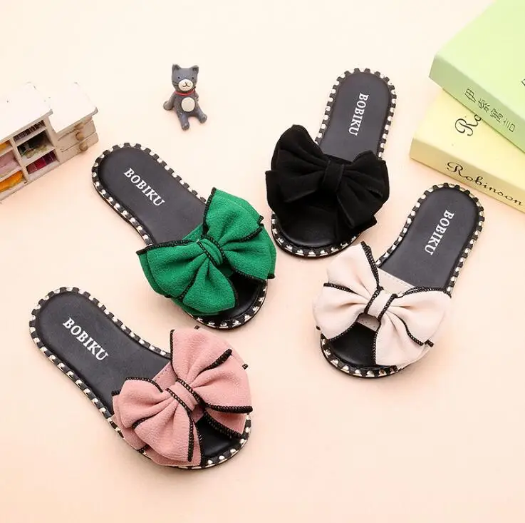 2019 Summer children's bow sandals big children's slippers soft bottom non-slip parent-child shoes women/girls Flowers slippers
2019 Summer children's bow sandals big children's slippers soft bottom non-slip parent-child shoes women/girls Flowers slippers