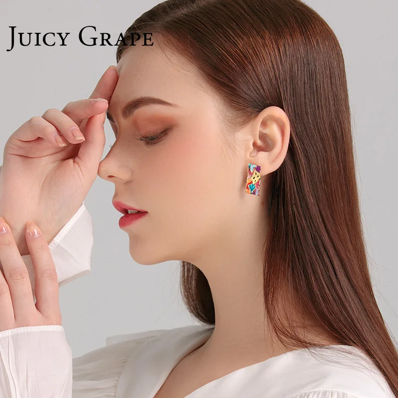 Juicy Grape Abstract Painting Earrings Enamel Original Design Stud Earrings Women Personality Earrings Jewelry
Juicy Grape Abstract Painting Earrings Enamel Original Design Stud Earrings Women Personality Earrings Jewelry