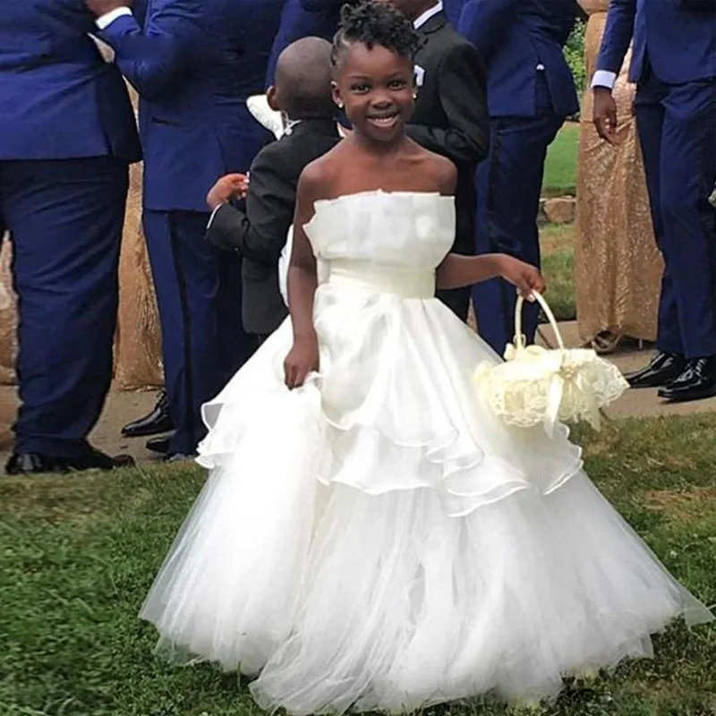 Charming Ivory Ball Gown Strapless Flower Girls Dresses Pleat Tiered Skirt Floor Length Child Communion Dress Kid Prom Gown
Charming Ivory Ball Gown Strapless Flower Girls Dresses Pleat Tiered Skirt Floor Length Child Communion Dress Kid Prom Gown