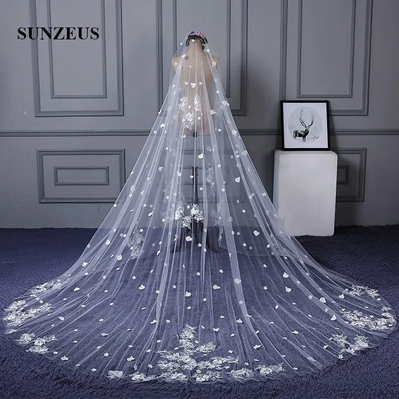 Luxurious Wedding Veils Long 3 Meters Width 4 Meters Long Church Bridal Veil with Lace Appliques and Flowers SBV24
Luxurious Wedding Veils Long 3 Meters Width 4 Meters Long Church Bridal Veil with Lace Appliques and Flowers SBV24