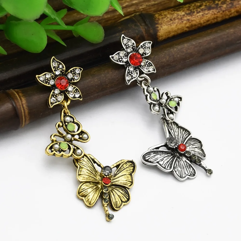 Tassel Pendant Earrings Ethnic Vintage Rhinestone Dragonfly Butterfly Flower Shaped Lady Long Earrings.
Tassel Pendant Earrings Ethnic Vintage Rhinestone Dragonfly Butterfly Flower Shaped Lady Long Earrings.
