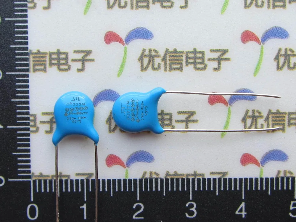 100pcs/lot High Quality DIP Safety Y Capacitance 250V 222m Safety Capacitors 2200PF
100pcs/lot High Quality DIP Safety Y Capacitance 250V 222m Safety Capacitors 2200PF