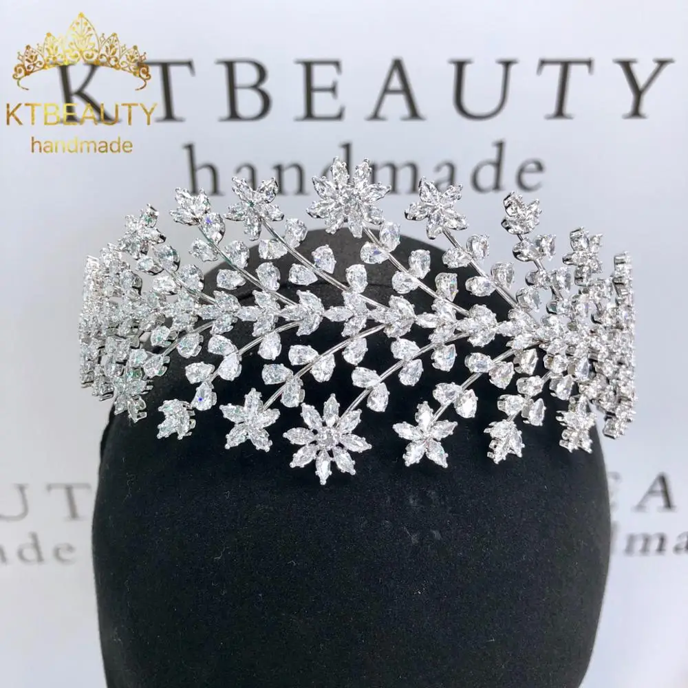 New Rhinestone Zirconia Custom Big Tiara Silver Fashion Headband Royal Bridal Wedding Dressing Crown Accessory Women Jewelry
New Rhinestone Zirconia Custom Big Tiara Silver Fashion Headband Royal Bridal Wedding Dressing Crown Accessory Women Jewelry
