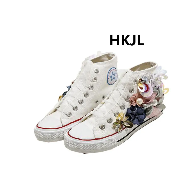 HKJL2019 spring and summer new handmade flowers casual shoes low to help flat shoes canvas shoes large size
HKJL2019 spring and summer new handmade flowers casual shoes low to help flat shoes canvas shoes large size