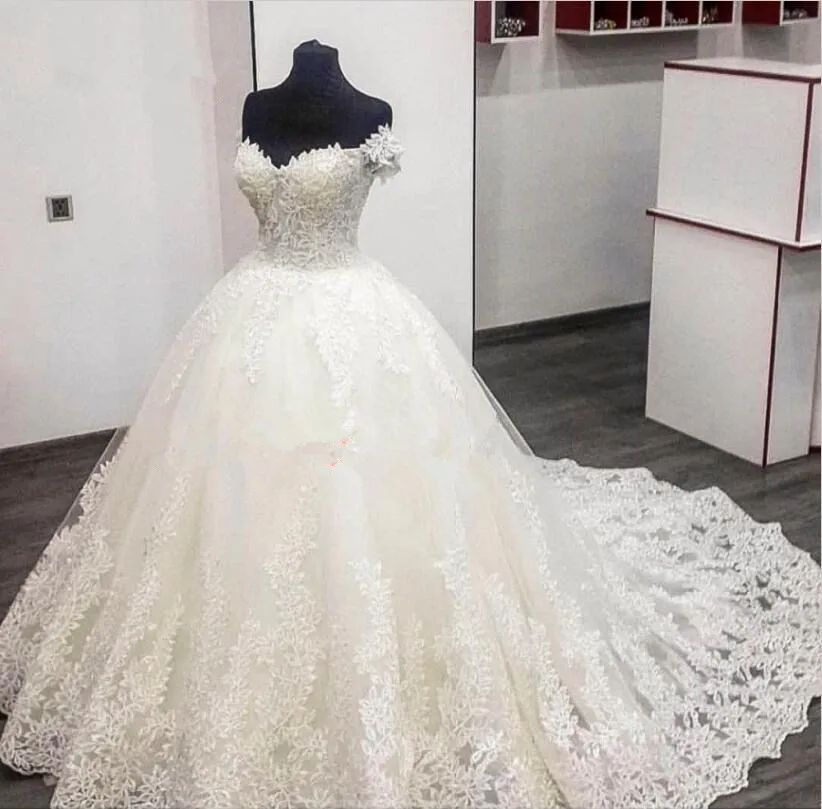 Cap Sleeves Vestido De Noiva Muslim Wedding Dresses Ball Gown Sweetheart Tulle Lace Boho Dubai Arabic Wedding Gown Bridal
Cap Sleeves Vestido De Noiva Muslim Wedding Dresses Ball Gown Sweetheart Tulle Lace Boho Dubai Arabic Wedding Gown Bridal