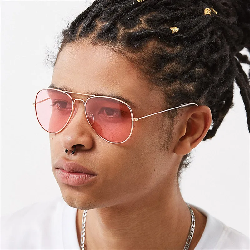 Classic RetroSunglasses Men Brand Designer High Quality Eyewear UV400 Sunglasses Alloy Oculos De Sol Feminino Gafas 8313
Classic RetroSunglasses Men Brand Designer High Quality Eyewear UV400 Sunglasses Alloy Oculos De Sol Feminino Gafas 8313
