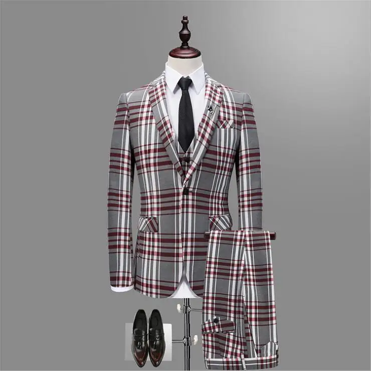 High Quality Nightclub Blazers Coats New Slim Single-breasted Three-piece Suit Set British plaid Wedding Dress Suits
High Quality Nightclub Blazers Coats New Slim Single-breasted Three-piece Suit Set British plaid Wedding Dress Suits