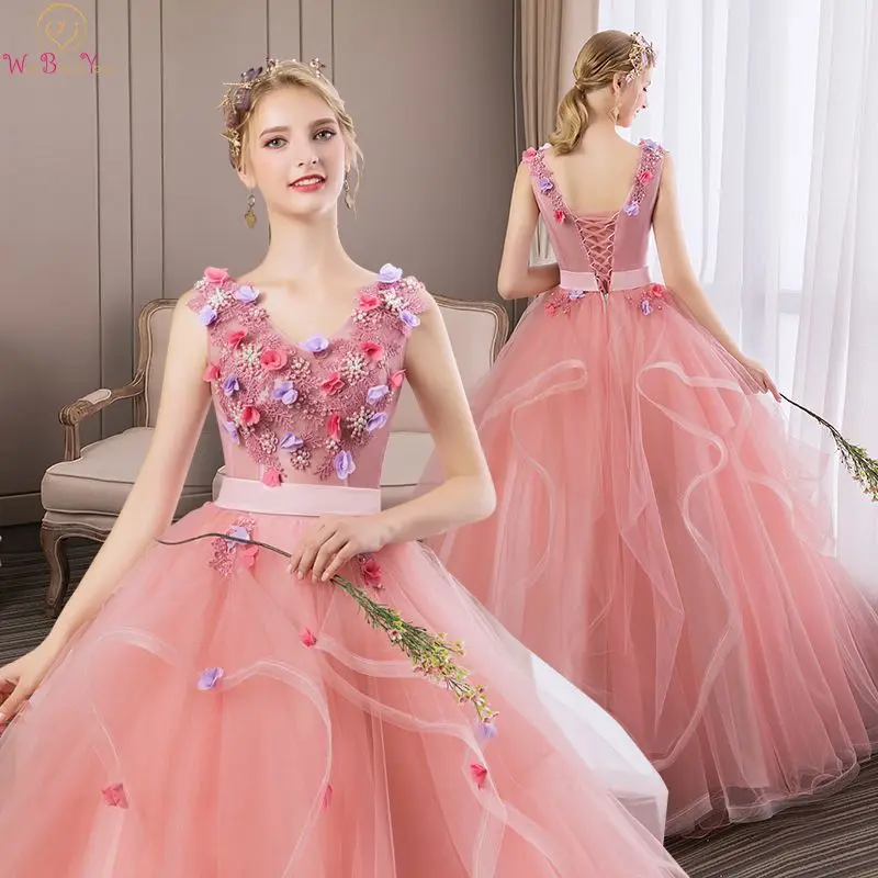 Romantic Quinceanera dresses 2019 New Appliques Flowers Ball Gown V Neck Sleeveless Pink Party Prom Formal Tulle Robe De Soiree
Romantic Quinceanera dresses 2019 New Appliques Flowers Ball Gown V Neck Sleeveless Pink Party Prom Formal Tulle Robe De Soiree