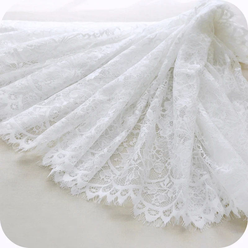 50CM wide white Exquisite embroidery lace fabric,lace fabrics for wedding,sewing accessories,50*300CM/pcs
50CM wide white Exquisite embroidery lace fabric,lace fabrics for wedding,sewing accessories,50*300CM/pcs