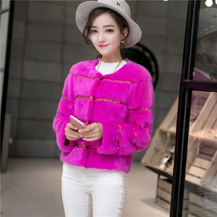 High quality natural mink fur coat ladies round neck coat mink leather jacket rivet bright diamond
High quality natural mink fur coat ladies round neck coat mink leather jacket rivet bright diamond