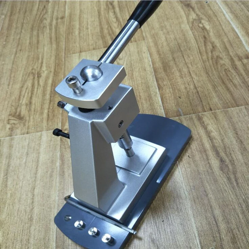 Clock Watches Capping Machine Heavy Duty Capping Machine Adjustable Watch Back Case Capping Tool Watch Press Machine with molds
Clock Watches Capping Machine Heavy Duty Capping Machine Adjustable Watch Back Case Capping Tool Watch Press Machine with molds
