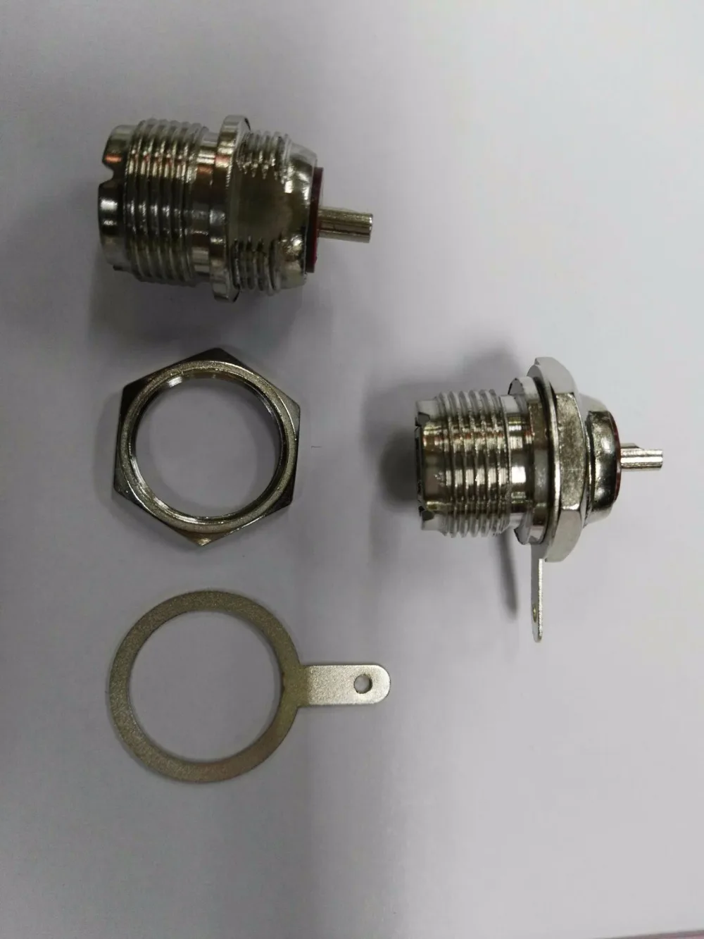 2pcs COPPER SO239 SO-239 UHF Female Nut With Solder Up RF Connector Front Panel Mount Straight
2pcs COPPER SO239 SO-239 UHF Female Nut With Solder Up RF Connector Front Panel Mount Straight