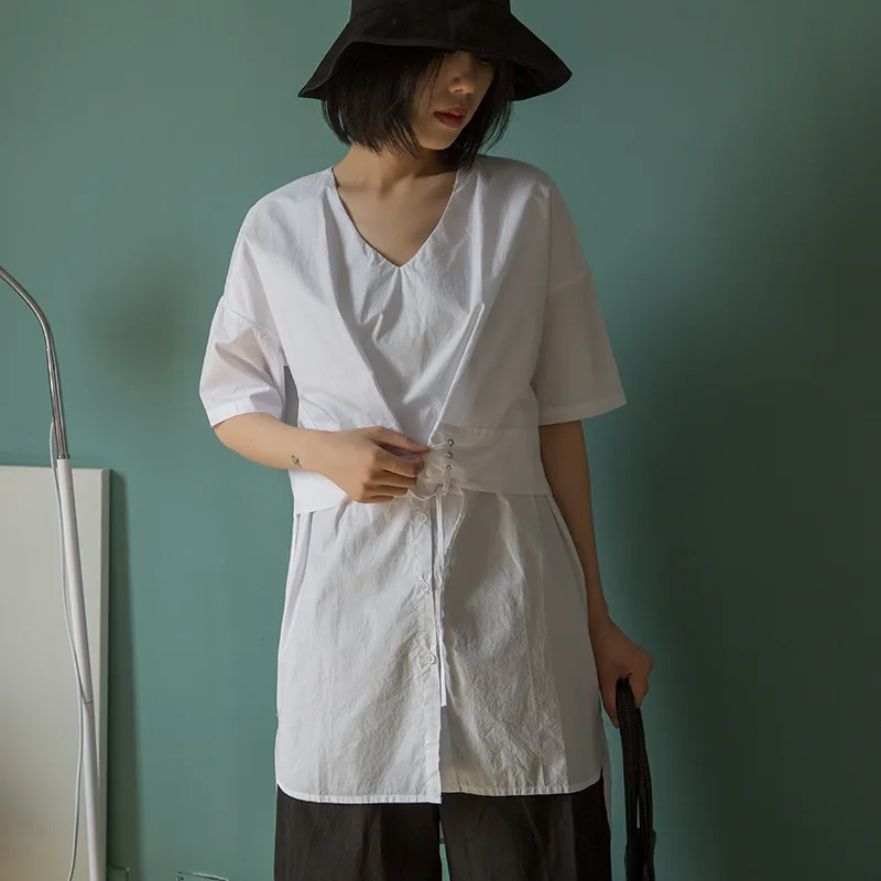 Johnature Summer New False Two-piece Long Women Blouse Tops Irregular Women 2021 Vintage Style Solid Color V-neck Shirts
Johnature Summer New False Two-piece Long Women Blouse Tops Irregular Women 2021 Vintage Style Solid Color V-neck Shirts