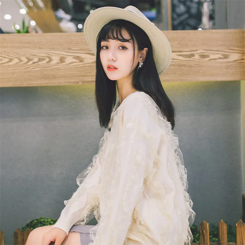 New Autumn Winter Sweet Lace Patchwork Sweaters Spring Fashion Lady Slim Pullovers Sweaters O-Neck Knitting Sweater Women Mw019
New Autumn Winter Sweet Lace Patchwork Sweaters Spring Fashion Lady Slim Pullovers Sweaters O-Neck Knitting Sweater Women Mw019