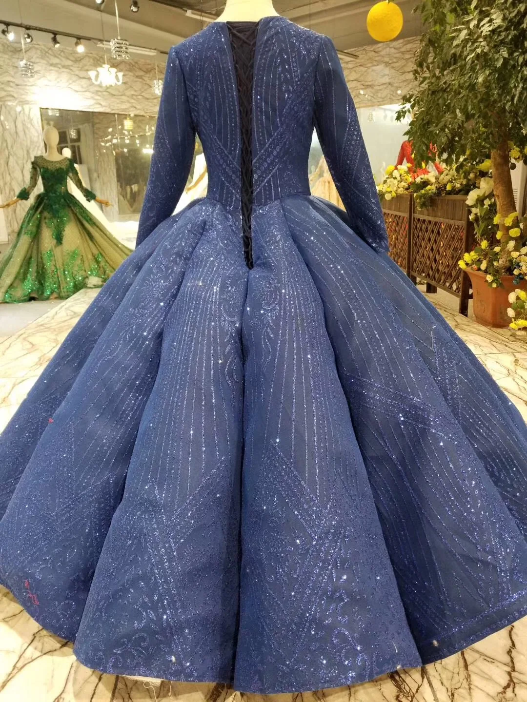 Custom Made Sexy Glitter Navy Prom Dresses Elegant Ball Gown Lace Up Back Long Sleeve Muslim Waves Prom Dress For Evening Party
Custom Made Sexy Glitter Navy Prom Dresses Elegant Ball Gown Lace Up Back Long Sleeve Muslim Waves Prom Dress For Evening Party