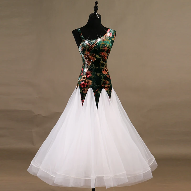 New Ballroom Dance Dress Competition Women Dance Wear Tulle Velvet Rhinestones Sleeveless Sexy Modern Dance Costumes
New Ballroom Dance Dress Competition Women Dance Wear Tulle Velvet Rhinestones Sleeveless Sexy Modern Dance Costumes