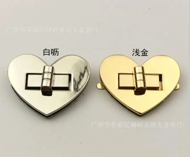 (10 pieces/lot) Factory wholesale bags handbag metal love shape twist lock decorative buckle hardware accessories
(10 pieces/lot) Factory wholesale bags handbag metal love shape twist lock decorative buckle hardware accessories