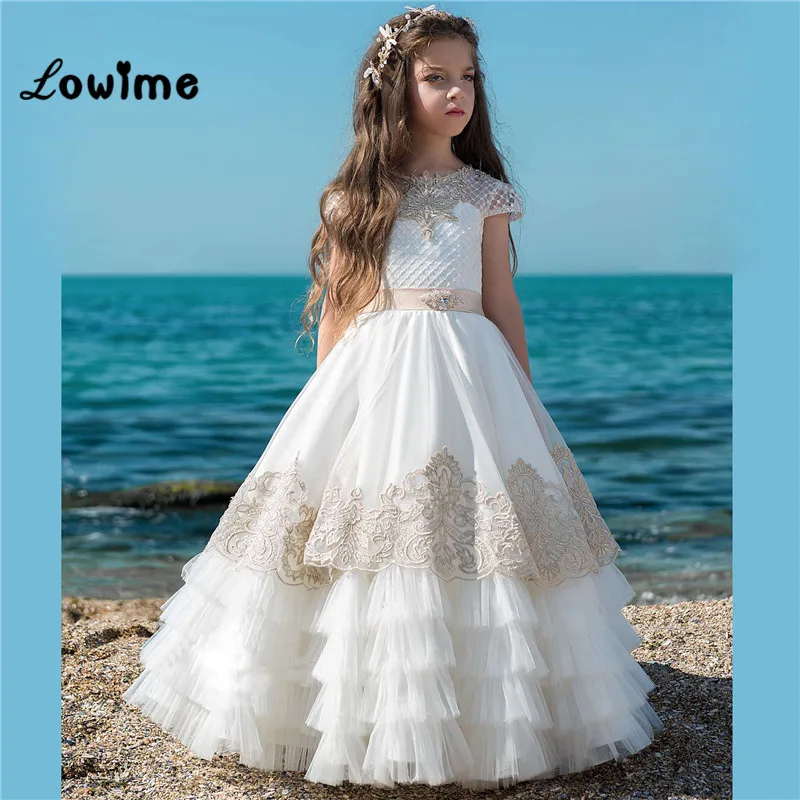 Lovely Tiered Skirt Flower Girl Dresses Pageant Dresses For Girls 2018 New Custom Capped Sleeve First Communion Dresses For Girl
Lovely Tiered Skirt Flower Girl Dresses Pageant Dresses For Girls 2018 New Custom Capped Sleeve First Communion Dresses For Girl