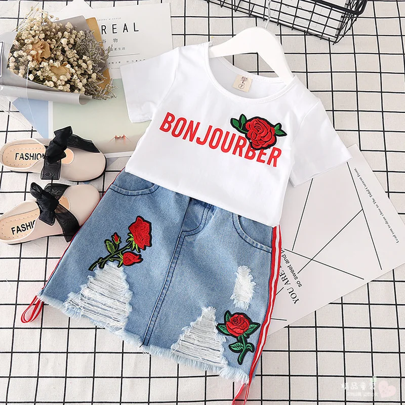 Yorkzaler 2019 New summer children clothing girls 2pcs clothes set rose flower shirt +skirt set fashion design girls suit
Yorkzaler 2019 New summer children clothing girls 2pcs clothes set rose flower shirt +skirt set fashion design girls suit