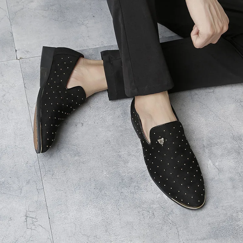 Suede Leather Oxford Shoes Men Dress Shoes Formal Pointed Toe Wedding Loafers Mens Casual Business Shoes Plus Size 38-48
Suede Leather Oxford Shoes Men Dress Shoes Formal Pointed Toe Wedding Loafers Mens Casual Business Shoes Plus Size 38-48
