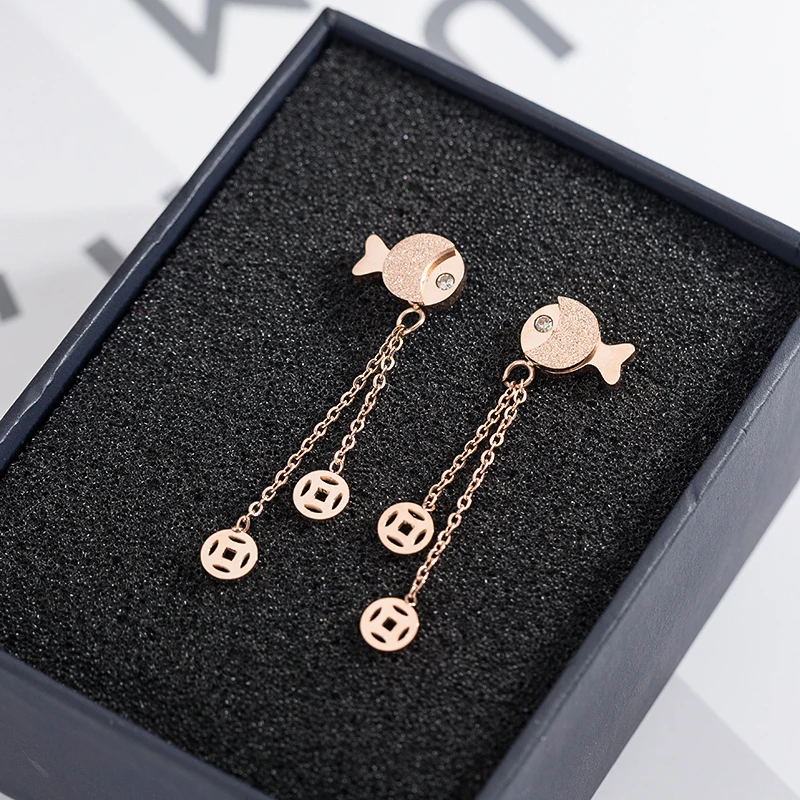 

YUN RUO 2018 Fashion Zircoina Inlay Roman Stud Earring Woman Rose Gold Color Titanium Steel Jewelry Girl Gift Party Never Fade