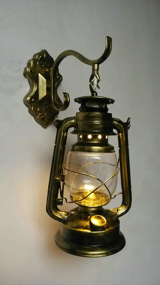 Vintage Iron Glass Wall Lamp E27 fashionable personalized Black Bronze Copper Kerosene Lamps
Vintage Iron Glass Wall Lamp E27 fashionable personalized Black Bronze Copper Kerosene Lamps