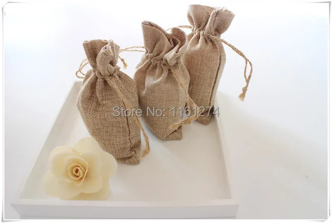 wholesale 10x15cm jute Faux jute/Hessian Mini Bags wedding bomboniere Gift bags Free Shipping
wholesale 10x15cm jute Faux jute/Hessian Mini Bags wedding bomboniere Gift bags Free Shipping