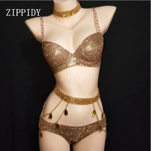 Birthday Celebrate Prom Show Bikini Set Nightclub Women Singer Outfit Set Gold Flashing Full Rhinestones Bra Short Women's
Birthday Celebrate Prom Show Bikini Set Nightclub Women Singer Outfit Set Gold Flashing Full Rhinestones Bra Short Women's
