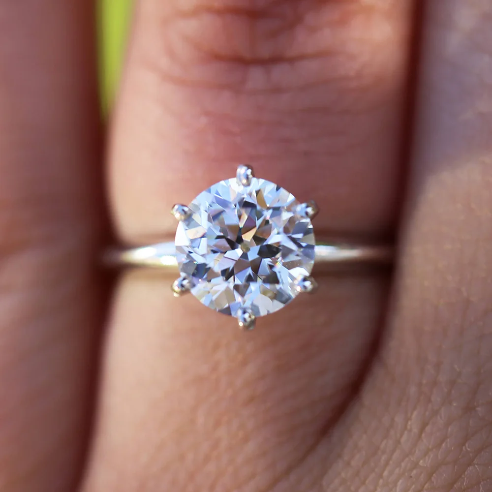 1ct 6.5mm OEC Cut Brilliant DF Moissanite Ring in 14K White Gold Female Engagement Ring Vintage Halo Ring For Women Fine Jewelry
1ct 6.5mm OEC Cut Brilliant DF Moissanite Ring in 14K White Gold Female Engagement Ring Vintage Halo Ring For Women Fine Jewelry