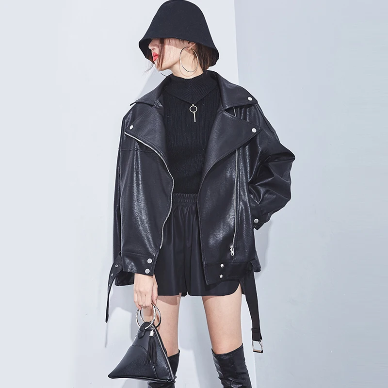 High Quality Soft PU Leather Women Loose Jackets Casual Biker Zipper Bomber Leather Coat Female Large Size Autumn Outer Wear
High Quality Soft PU Leather Women Loose Jackets Casual Biker Zipper Bomber Leather Coat Female Large Size Autumn Outer Wear