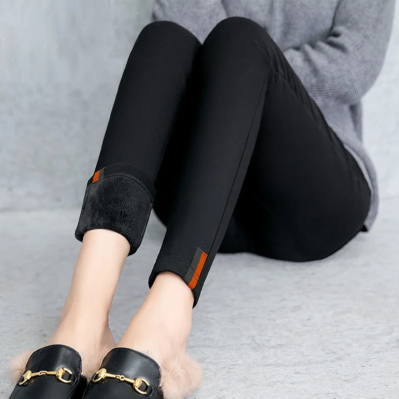 High Quality Black Velvet Leggings Women Winter Thick Fleece Warm Leggings Casual High Quality Pants
High Quality Black Velvet Leggings Women Winter Thick Fleece Warm Leggings Casual High Quality Pants
