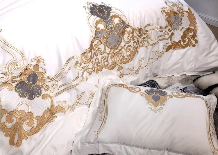 White European Luxury Golden Royal Embroidery Egyptian Cotton Bedding Set Duvet Cover Bed Linen Bed sheet Pillowcases 4/7pcs
White European Luxury Golden Royal Embroidery Egyptian Cotton Bedding Set Duvet Cover Bed Linen Bed sheet Pillowcases 4/7pcs